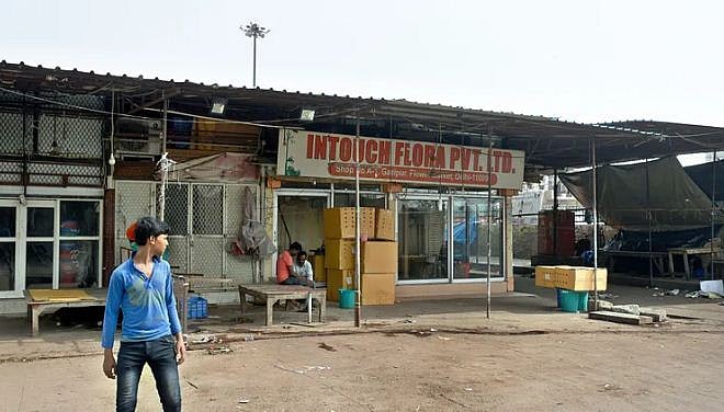 لاک ڈاؤن سے مرجھا گئی غازی پور پھول منڈی، نوراتری میں بھی پسرا سنّاٹا
