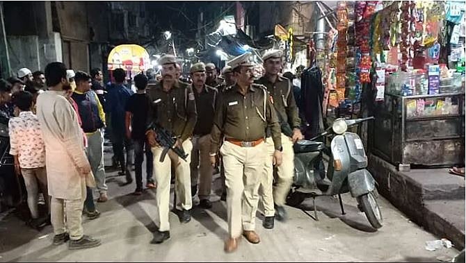 دہلی میں تشدد کی جھوٹی خبر پھیلانے والا شخص گرفتار