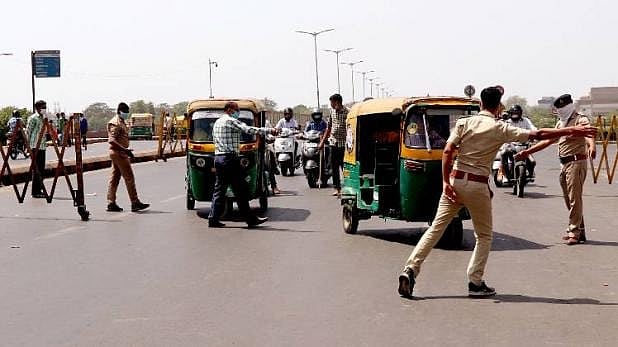 لاک ڈاؤن: دہلی میں 3750 افراد حراست میں، 557 گاڑیاں ضبط، 145 ایف آئی آر