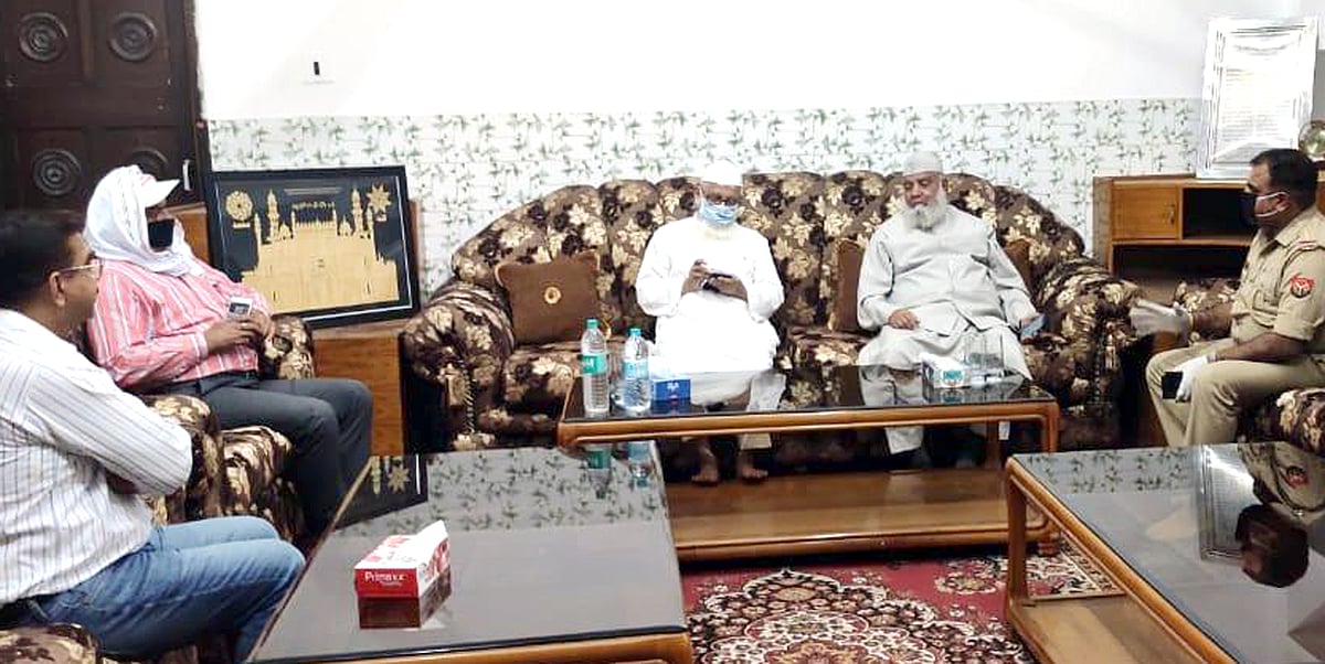 دیوبند: دارالعلوم کے سالانا امتحانات منسوخ، لاک ڈاؤن کے دوران فورسز تعینات
