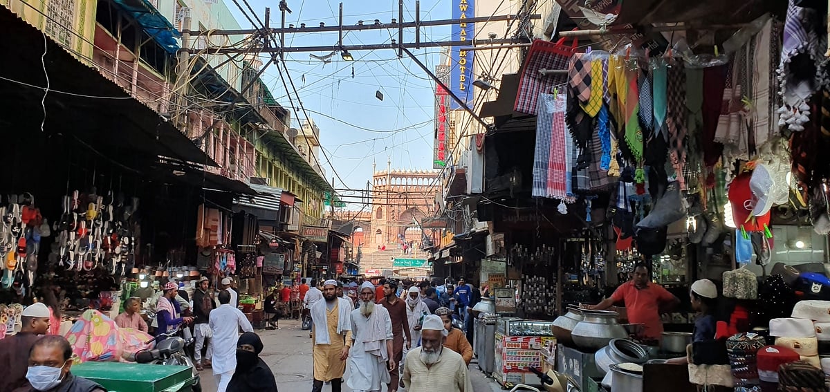 دہلی: جامع مسجد کے لذیذ کھانوں پر پہلے ’فسادات‘ اب ’کورونا‘ کا سایہ 