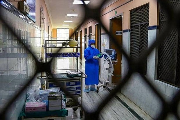 اے پی: کورونا متاثر کی تدفین میں شرکت کے بعد سابق وزیر سمیت 150 لوگ کورانٹائن