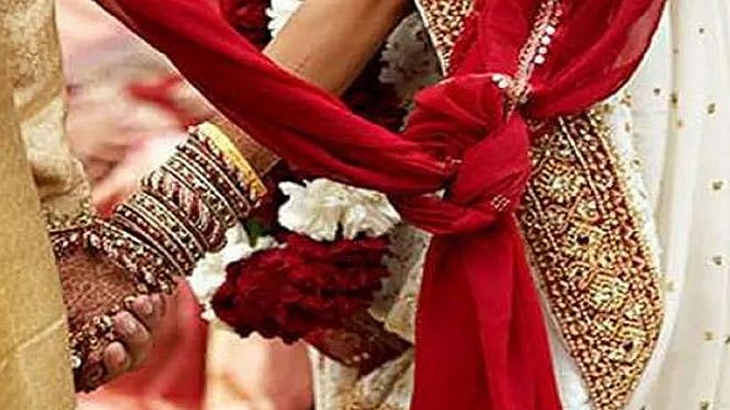 <div class="paragraphs"><p>علامتی تصویر سوشل میڈیا</p></div>