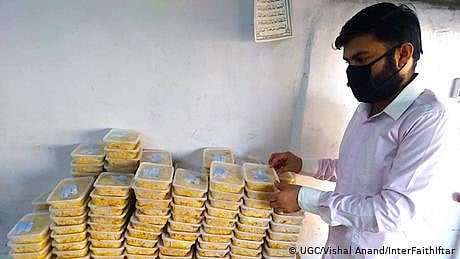 پاکستان: کراچی کے ہندو طلبا کی طرف سے افطاری