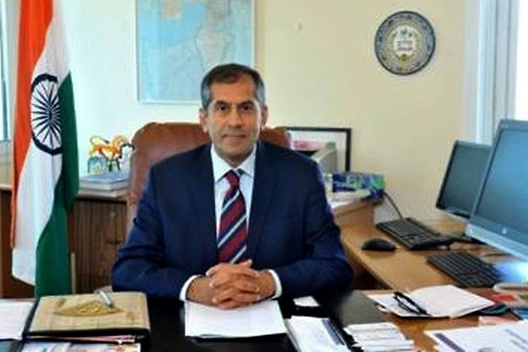 دوبئی میں مقیم ایک ہندوستانی کے مسلم مخالف ٹوئٹ پر ہندوستانی سفیر نے دیا سخت رد عمل