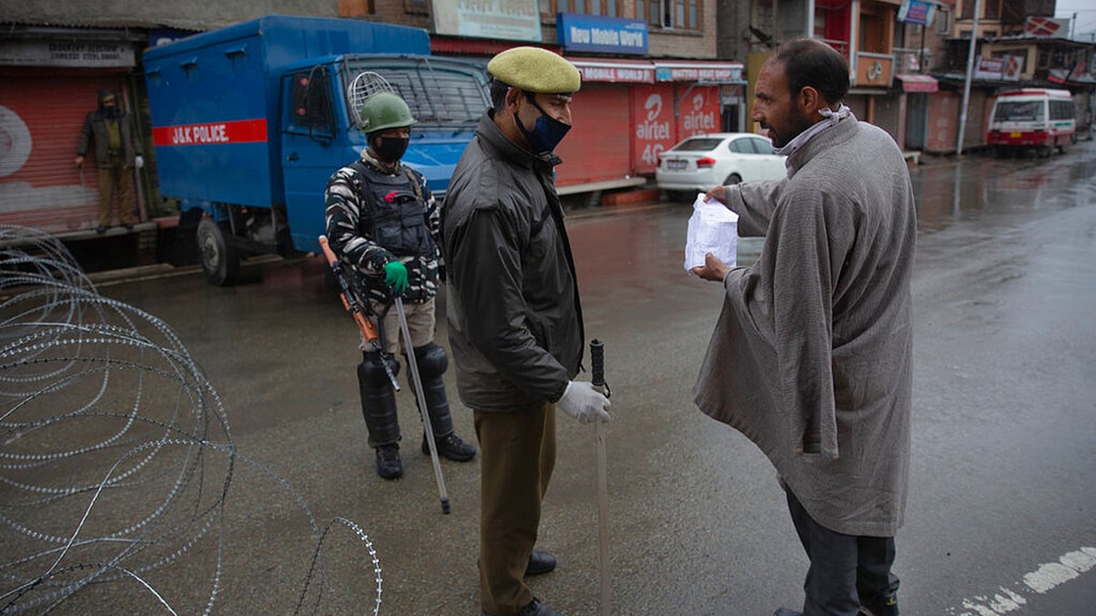 کشمیر میں لاک ڈاؤن کا 27 واں دن، معمولات زندگی ٹھپ