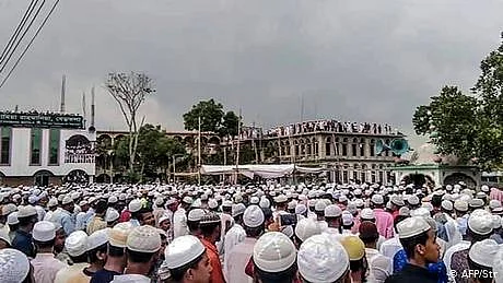بنگلہ دیش: نماز جنازہ میں ایک لاکھ سے زائد افراد کی شرکت