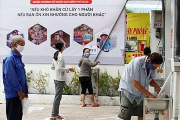 لاک ڈاؤن میں غریبوں کے لیے نعمت ثابت ہو رہا ’چاول کا اے ٹی ایم‘