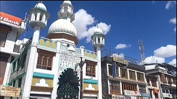 حیرت انگیز! دنیا کے سبھی ممالک کو پیچھے چھوڑ لداخ نے آج منا لی عید