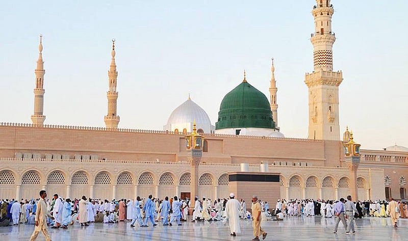 مسجد نبوی میں حضرت عائشہ رضی اللہ عنہا کا گھر جو “حجرہِ شریف” میں بدل گیا