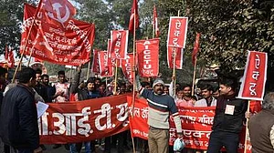 لیبر قوانین میں ترمیم: ٹریڈ یونینوں کا 22 مئی کو ملک گیر احتجاج