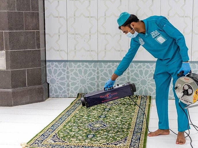 رمضان کے آخری عشرے میں الحرمین الشریفین کی جراثیم کش مواد سے تطہیر