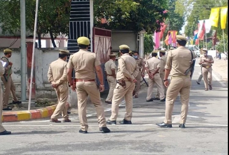 سہارنپور: مسجد میں ’اجتماعی نماز‘ پڑھنے پر 15 لوگ گرفتار، 30 کے خلاف مقدمہ درج