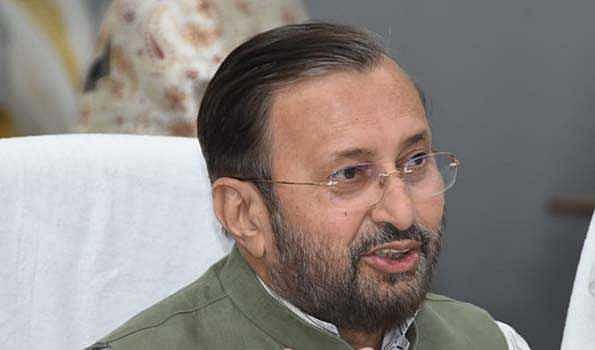 فرضی خبروں سے جمہوریت کو خطرہ، سخت قانونی اقدامات کرے گی حکومت: پرکاش جاوڈیکر