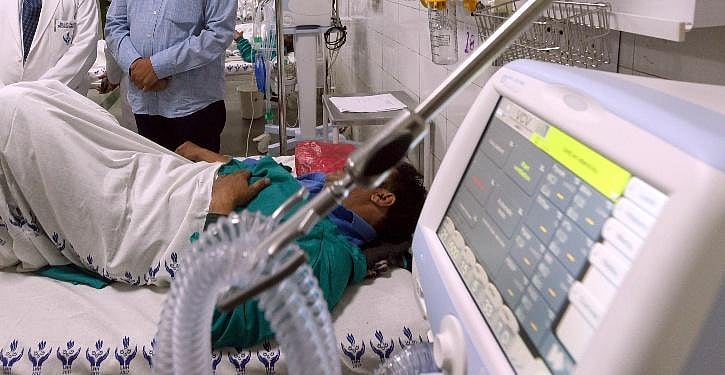 38 روز تک وینٹی لیٹر پررہنے کے بعد کورونا وائرس کا مریض صحت یاب ہوکر گھر لوٹا