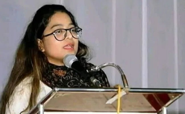 ’صفورہ زرگر کی جرات اور بہادری کو سلام‘