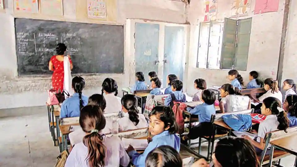 ٹیچر تقرری گھوٹالہ: انامیکا کے بعد اب دو ’مینا دیوی‘ کی دھوکہ دہی


