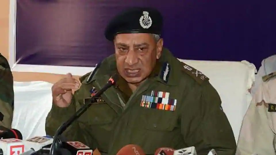 ملی ٹینٹس کو مارنے سے زیادہ نوجوانوں کو ملی ٹینٹ بننے سے روکنا اہم: ڈاکٹر وید