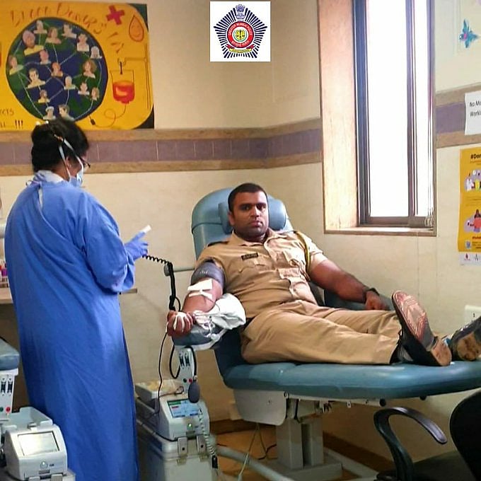 ممبئی: طوفان اور کورونا کے درمیان پولس کانسٹیبل نے مسلم لڑکی کی بچائی جان