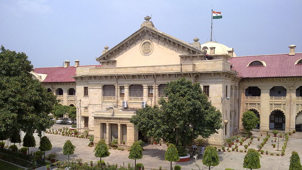 تصویر سوشل میڈیا (ویکیپیڈیا)