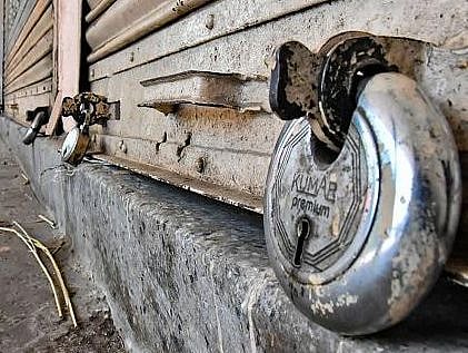 جموں و کشمیر: مختلف حصوں میں کورونا لاک ڈاؤن جاری، معمولات زندگی معطل