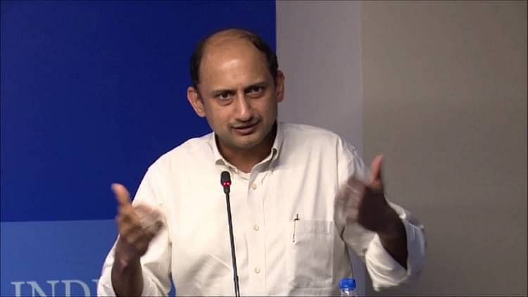مودی حکومت قرض ادا نہیں کرنے والوں کو راحت دینا چاہتی تھی، آر بی آئی کے سابق ڈپٹی گورنر کا انکشاف