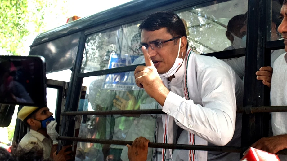 انیل چودھری، تصویر ڈی پی سی سی