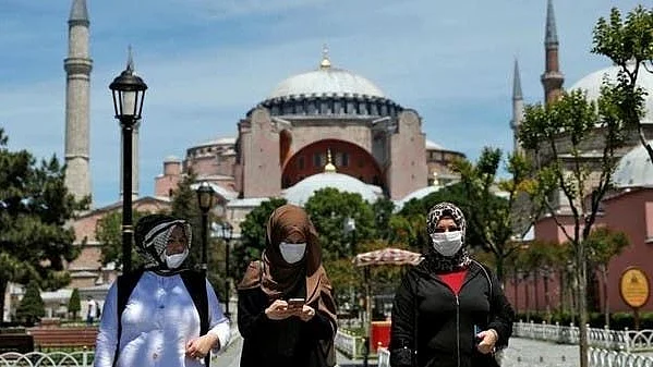 آیا صوفیہ میوزیم کو دوبارہ سے مسجد بنایا جائے