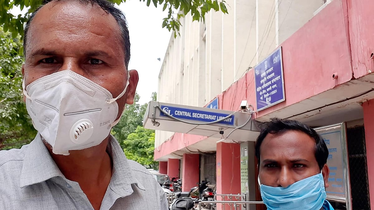 مدرسوں کے 25 ہزار اساتذہ 4 سال سے تنخواہوں سے محروم، وزارت تعلیم سے لگائی گہار / تصویر قومی آواز