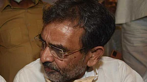 مہاگٹھ بندھن سے علیحدگی کے بعد مشکل میں کشواہا، مادھو آنند آر ایل ایس پی سے مستعفی