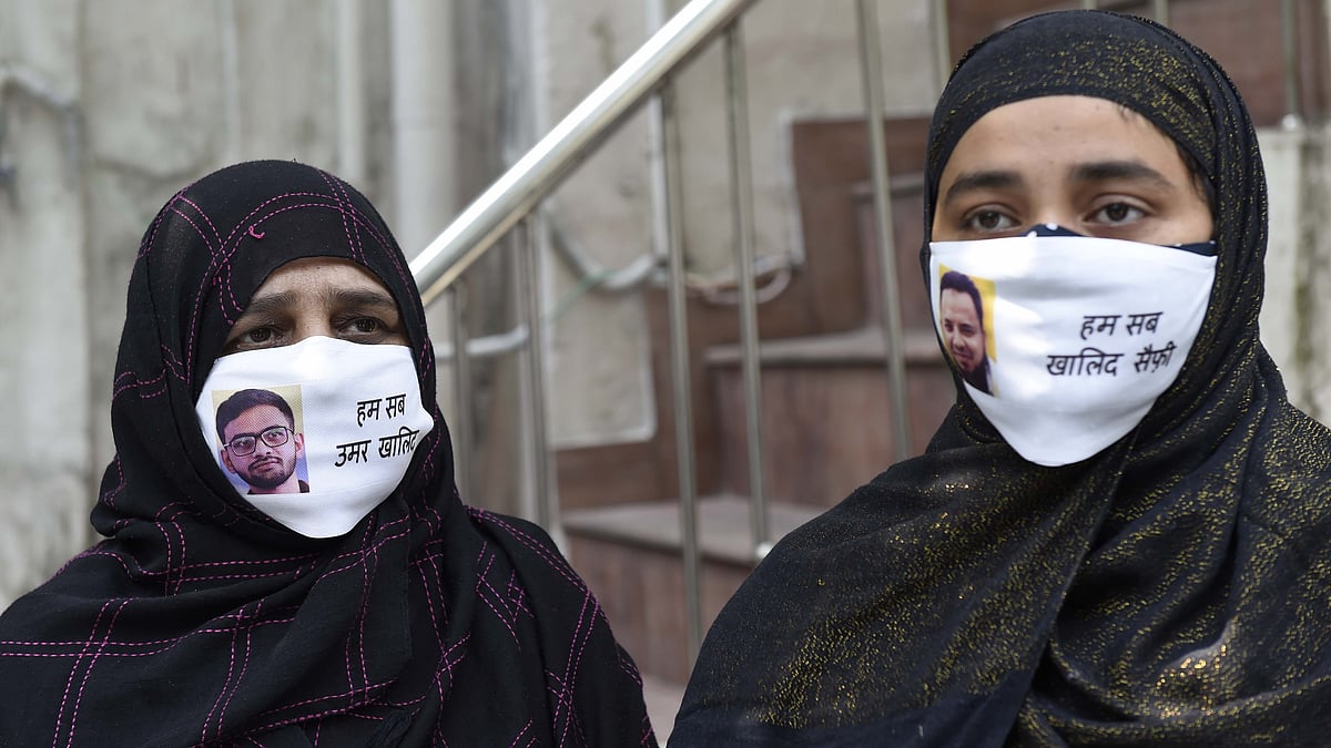عمر خان کی والدہ اور یونائیٹڈ اگینسٹ ہیٹ کے خالد سیفی کی اہلیہ (فائل تصویر)/ Getty Images