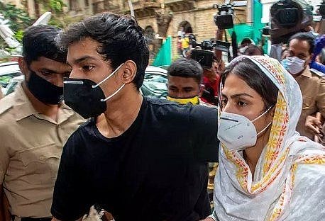 ریا چکرورتی کی درخواست ضمانت پر سرکاری وکیل کی مخالفت، سماعت کل تک کے لیے ملتوی