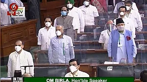 کورونا وائرس کی وجہ سے لوک سبھا کا بدلا نظارہ