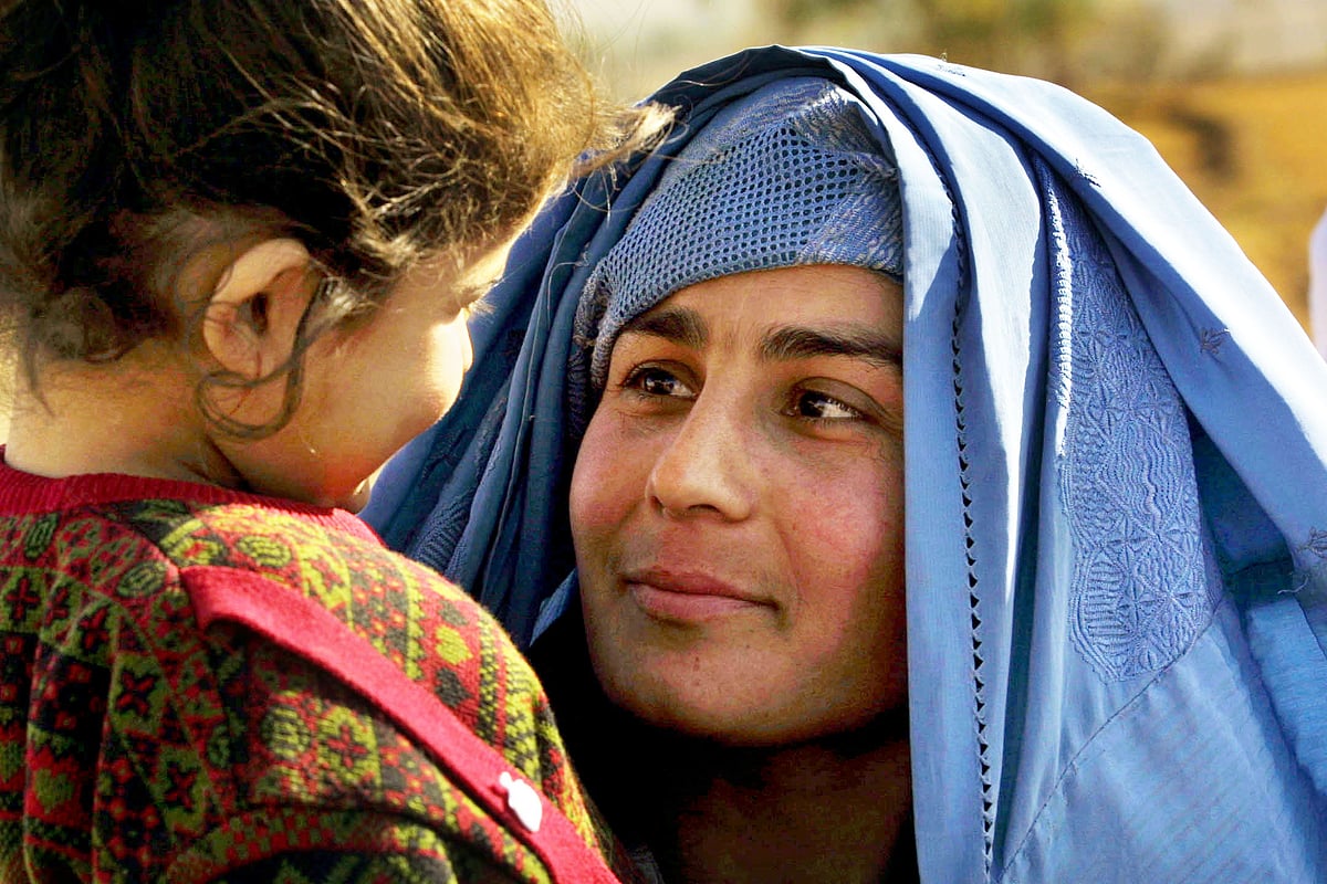 افغان شہریوں کو ماں کا نام مل گیا! نسوانی حقوق علمبرداروں کی کوششوں کا ثمرہ