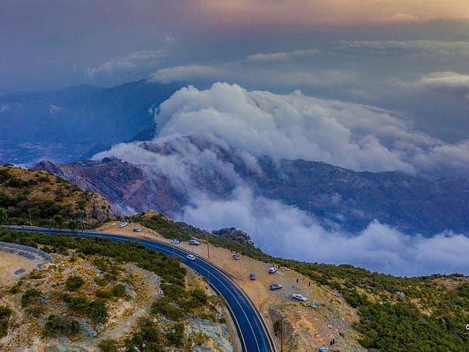 سعودی عرب کے جنوبی علاقہ جات کا سحر انگیز قدرتی حسن