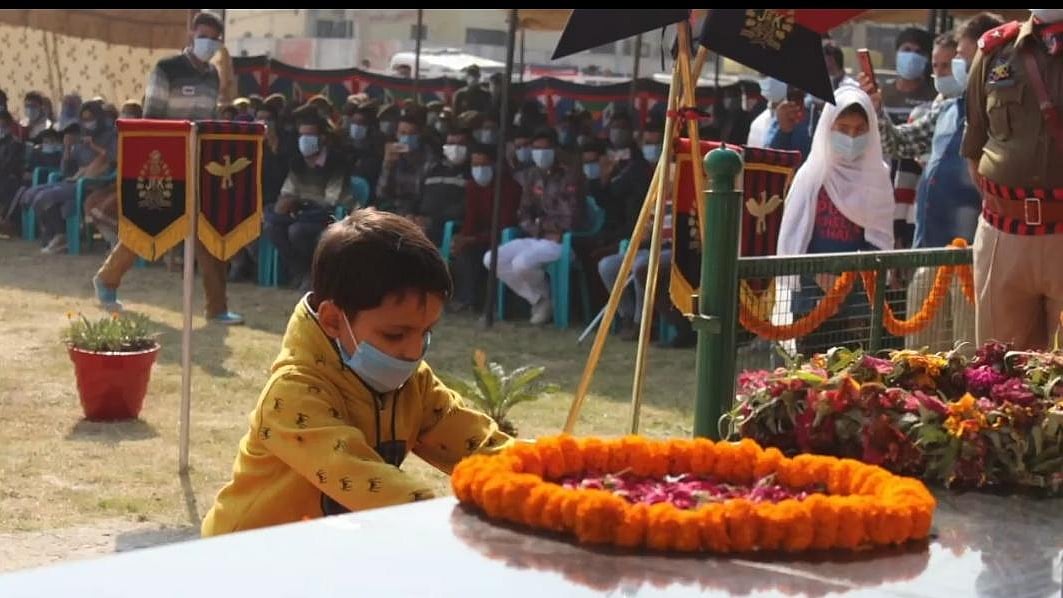 تصویر بشکریہ ٹوئٹر / @JmuKmrPolice