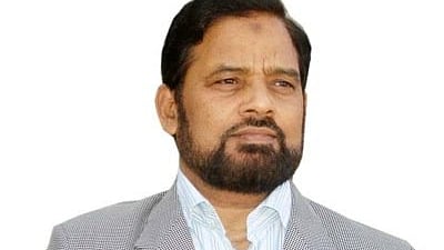 ڈاکٹر ایوب، تصویر فیس بک