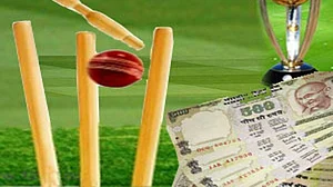 کرائم برانچ پولس نے آئی پی ایل پر سٹہ لگانے والی 2 لڑکیوں سمیت 5 افراد کو کیا گرفتار