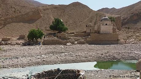 بلوچستان کا پہاڑی چشمہ آب ِ شفاء، ’جِلدی امراض کا علاج‘
