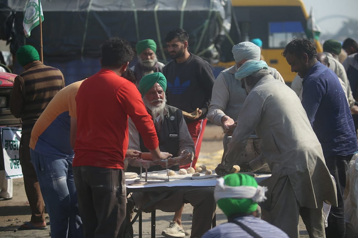کسان تحریک: امت شاہ نے بات چیت کے لیے رکھی شرط، تو کسان ہوئے خفا،اتوار کو دیں گے ’جواب‘!