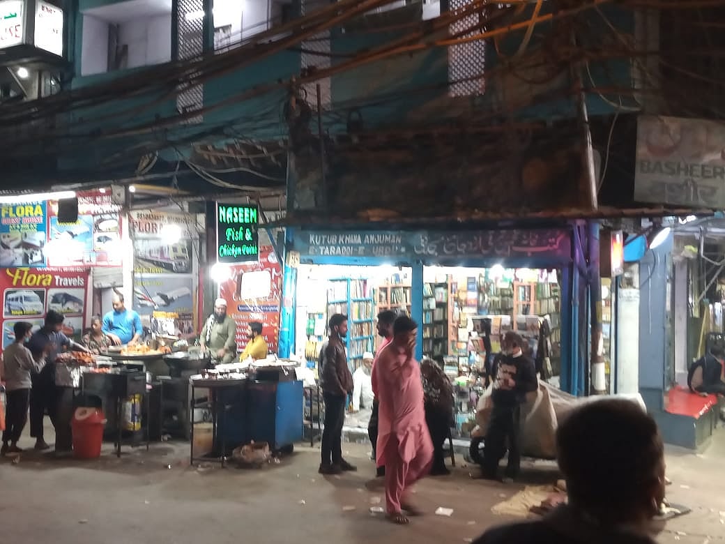 تیزی کے ساتھ ختم ہو رہا دہلی کا تاریخی ’اُردو بازار‘، کسی کو فکر نہیں...