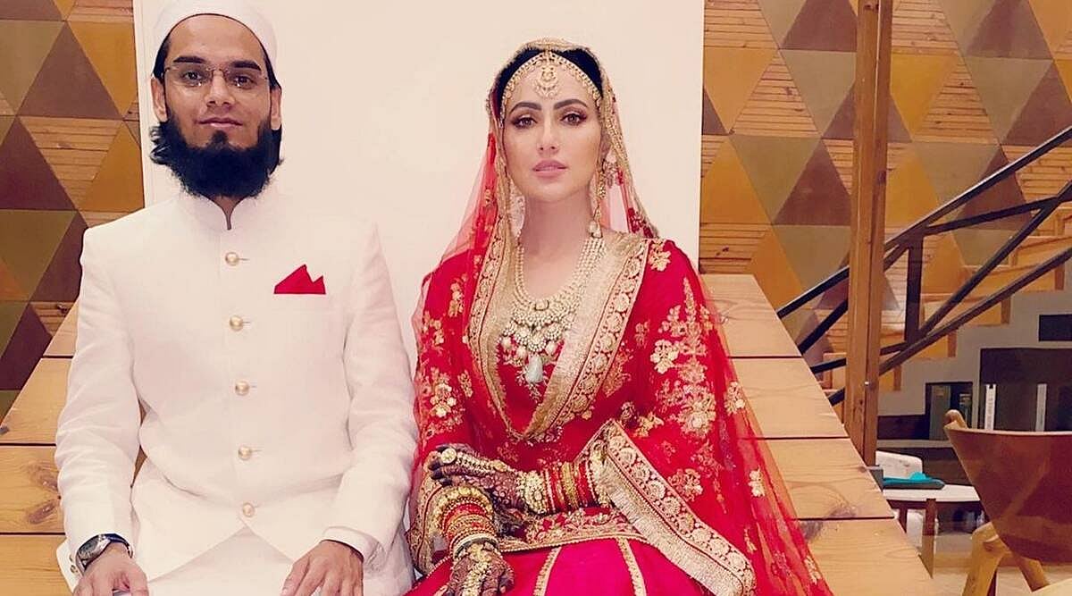 ثناء خان نے مفتی انس سے نکاح کے بعد شیئر کی پہلی تصویر