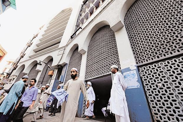 مرکز نظام الدین پر حکومت کے رویہ سے ہائی کورٹ ناراض، دو ہفتوں میں جواب طلب