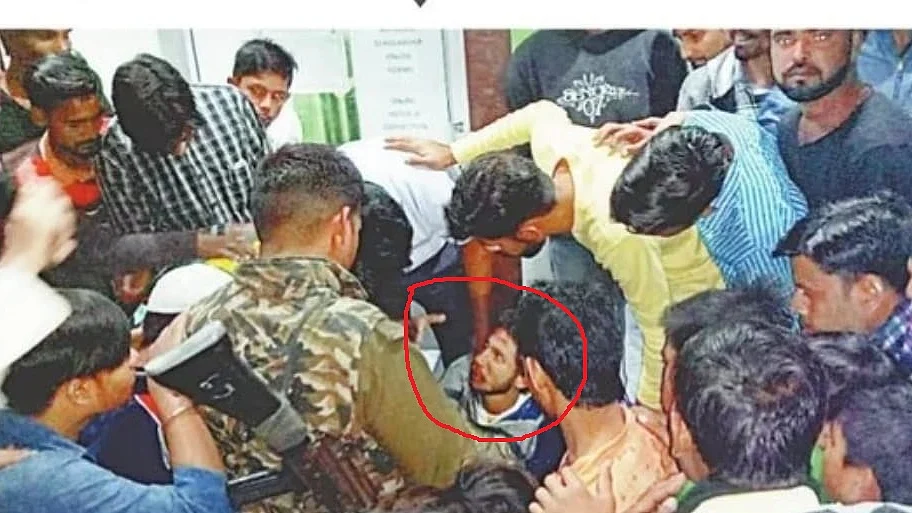 گرفتار محمد شاکر، تصویر ابو ہریرہ