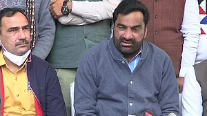 بینیوال نے بھی مودی حکومت کو دیا جھٹکا، 26 دسمبر کو 2 لاکھ کسانوں کے ساتھ ’دہلی کوچ‘ کا اعلان