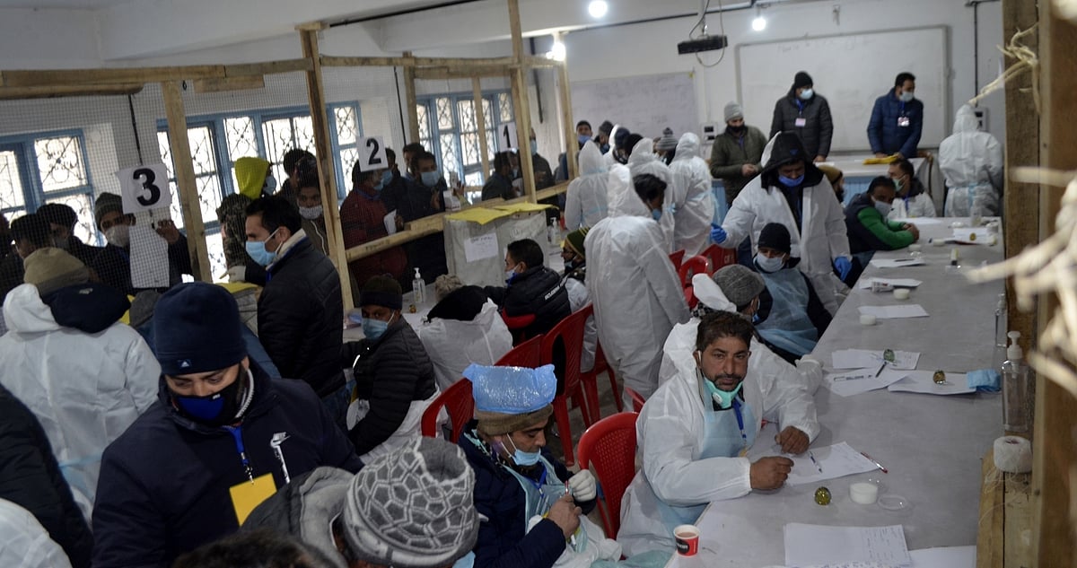 کشمیر: بی جے پی کی طرف سے انجینئر اعجاز حسین نے پہلی جیت درج کی