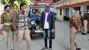 لو جہاد قانون یا تعصب کی کھلی چھوٹ! لڑکی ہندو ہو تو لڑکے پر ایف آئی آر، مسلم ہو تو پولیس کرے گی حفاظت