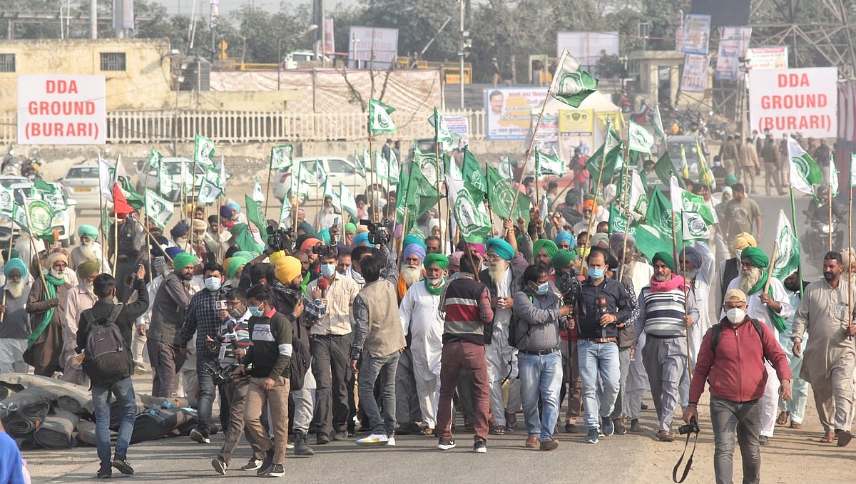 کسان اپنے مطالبہ سے پیچھے ہٹنے کے لئے تیار نہیں، سب کی نگاہیں آج  سپریم کورٹ پر 