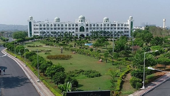 حیدرآباد کی ولانا آزاد نیشنل اردو یونیورسٹی / تصویر آئی اے این ایس