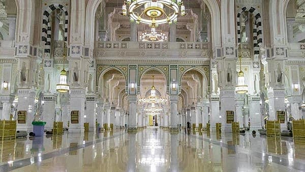 مسجد حرام میں سنگ مرمر کے 4000 سلیب کب بدلے گئے؟
